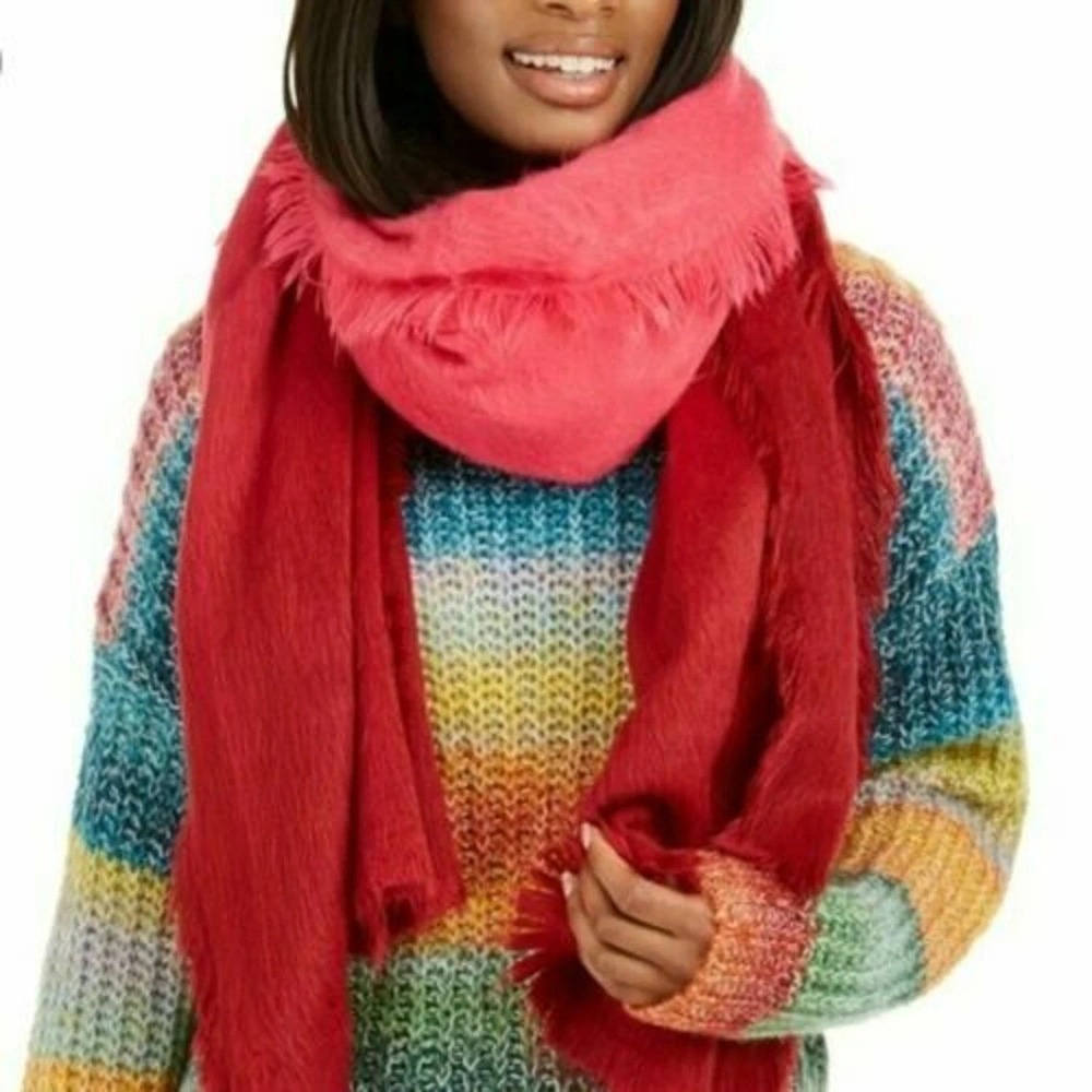 (NWT) DKNY Women's Pink Fuzzy Woven‎ Ombre Oversized Scarf/Wrap/Shawl OS